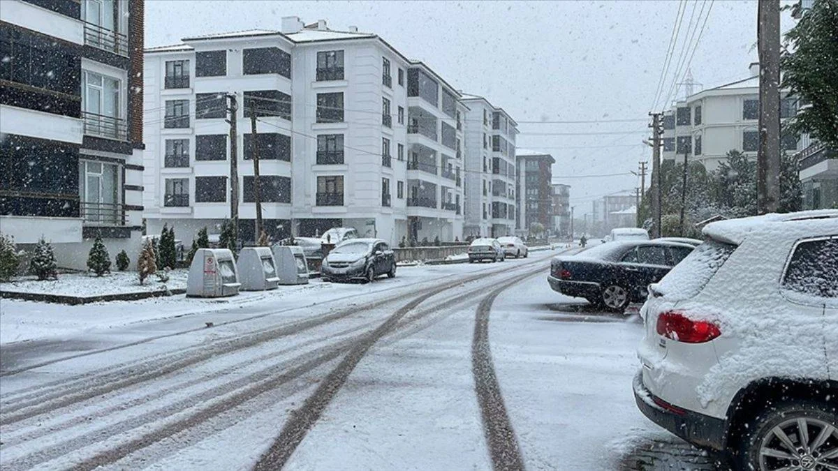 15 ilde 'turuncu', 16 ilde 'sarı' meteorolojik uyarı