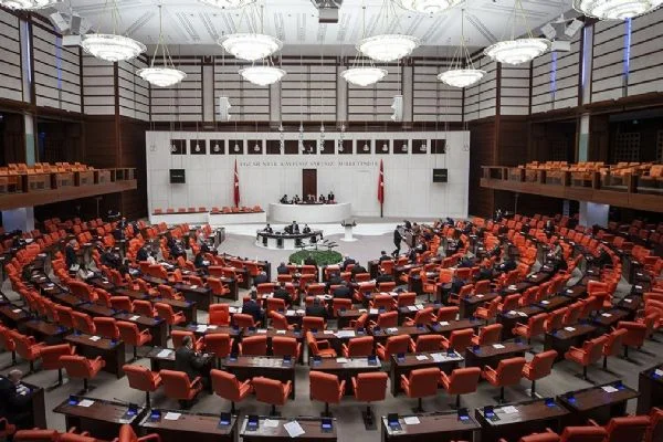 Atatürk için TBMM'de anma töreni düzenlendi