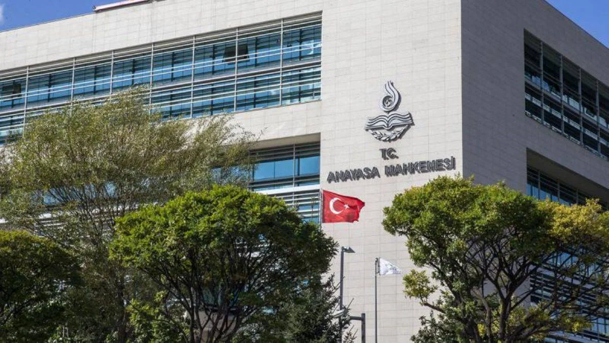AYM'den isim değişikliğinde hak ihlali kararı