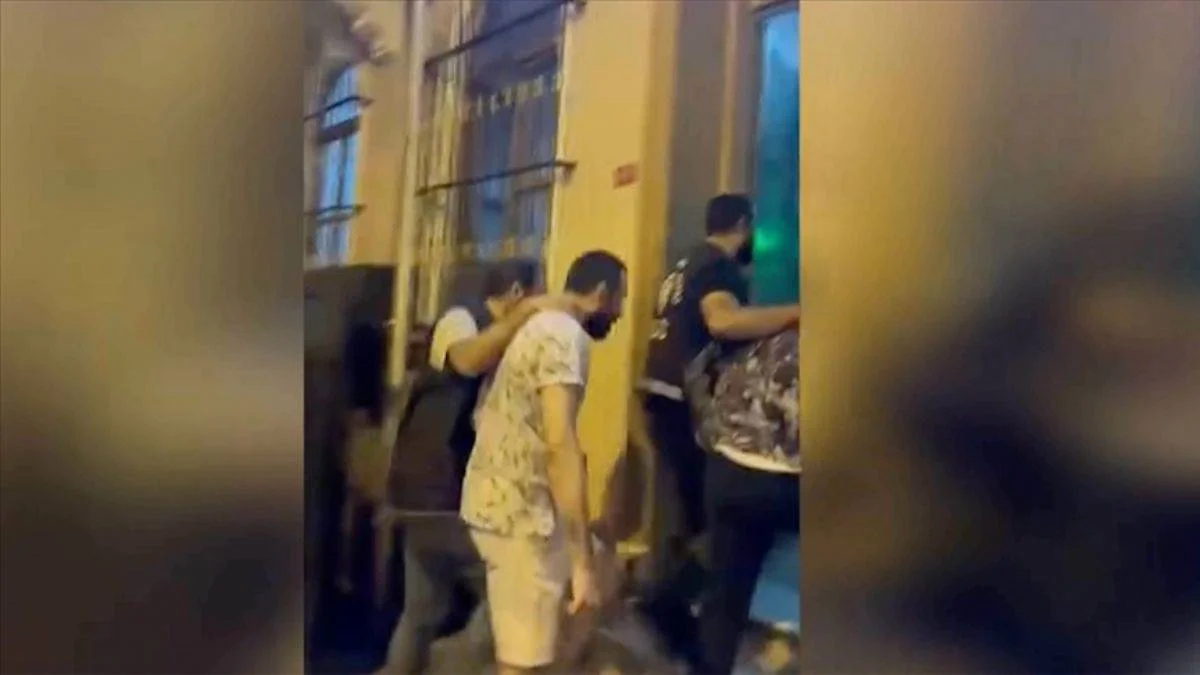 Beyoğlu'nda etrafa dolar saçanlar hakkında karar