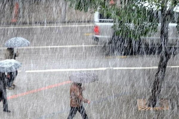 Bu illere dikkat! Meteoroloji'den sağanak uyarısı