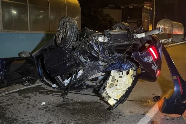 Bursa'da feci kaza: Ölü ve yaralılar var