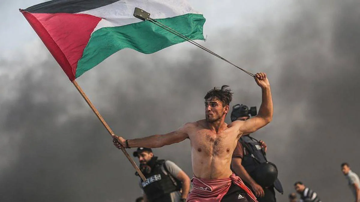 Dünyanın dilindeki 50 yıllık 'Leve Palestina' şarkısının yazarı anlattı