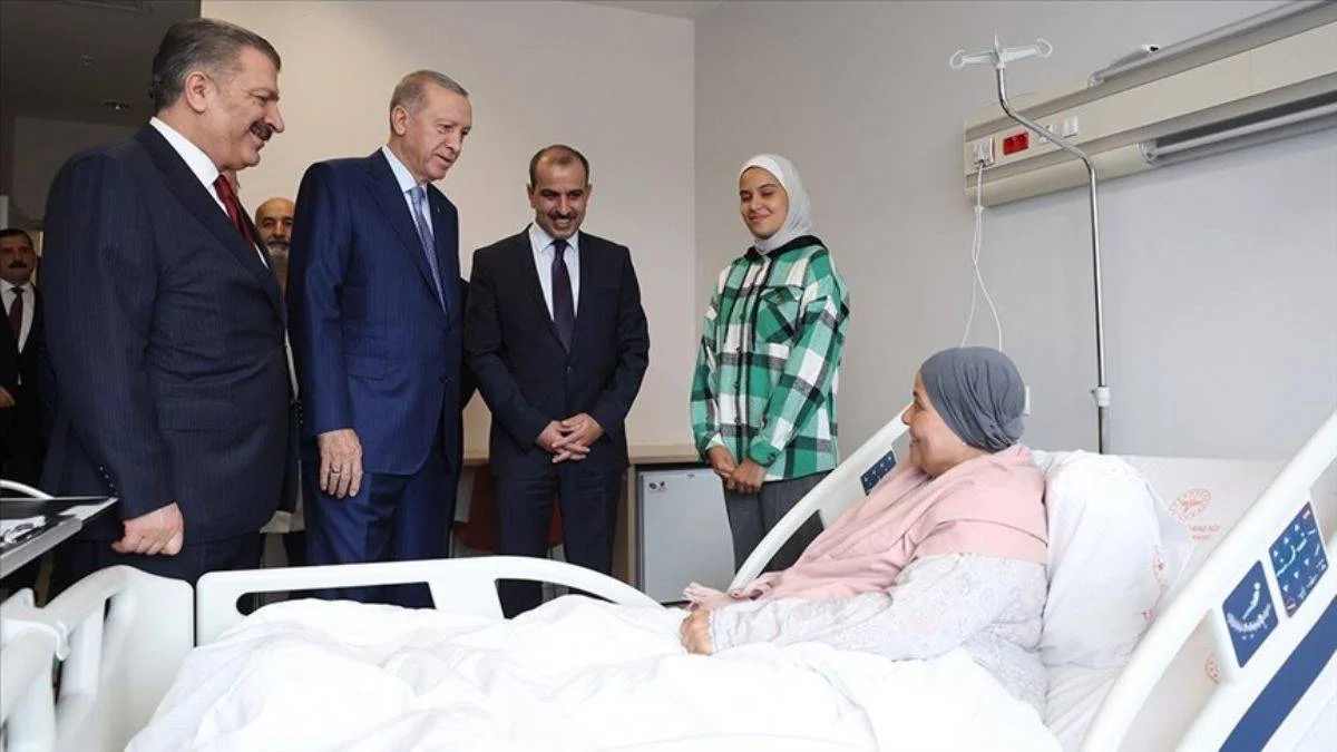 Erdoğan, Gazze'den getirilen hastaları ziyaret etti