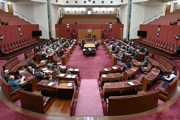 Gazze'ye yönelik saldırılar kınanmadığı için oturumu terk ettiler