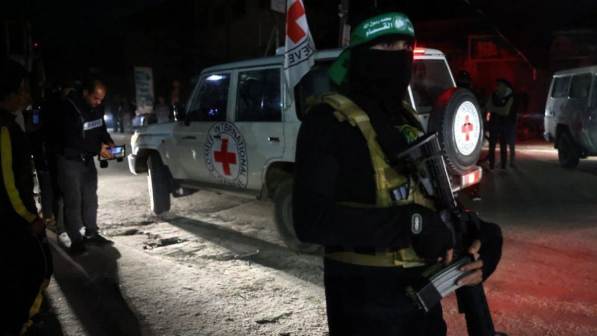 Hamas, Rus vatandaşı 2 esiri serbest bıraktı