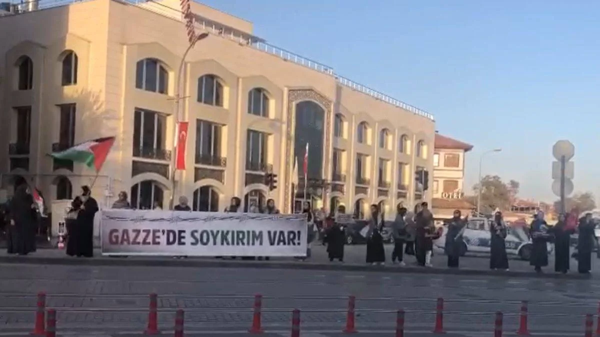 İHH konvoyu Konya'da karşılandı