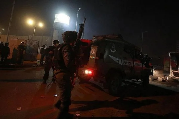 İşgalci İsrail'den gece boyu Batı Şeria'ya baskın