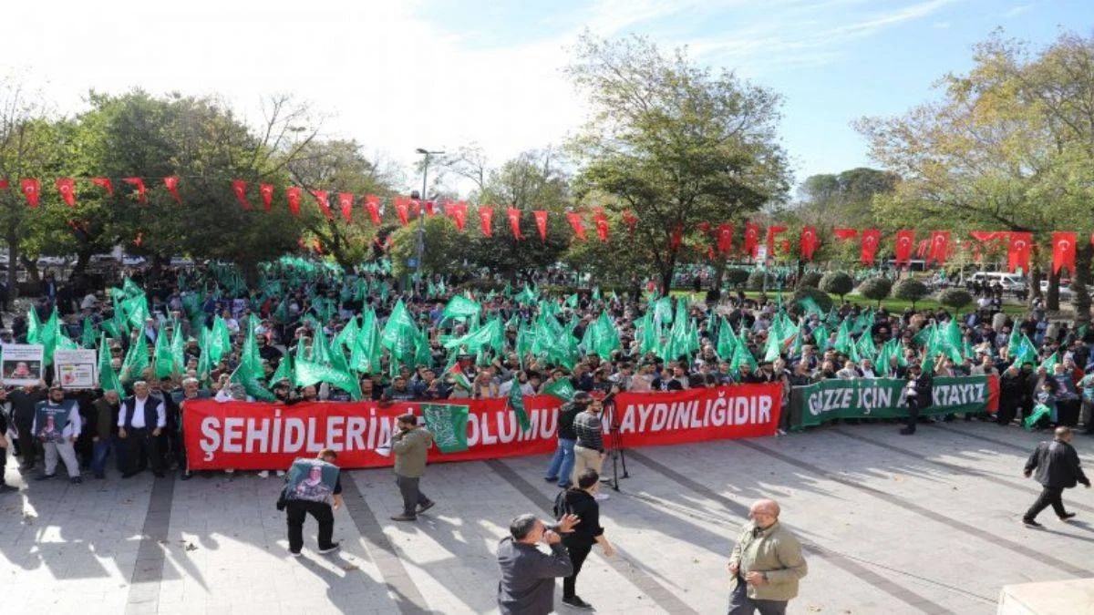 İstanbul'da binler Gazze için yürüdü!