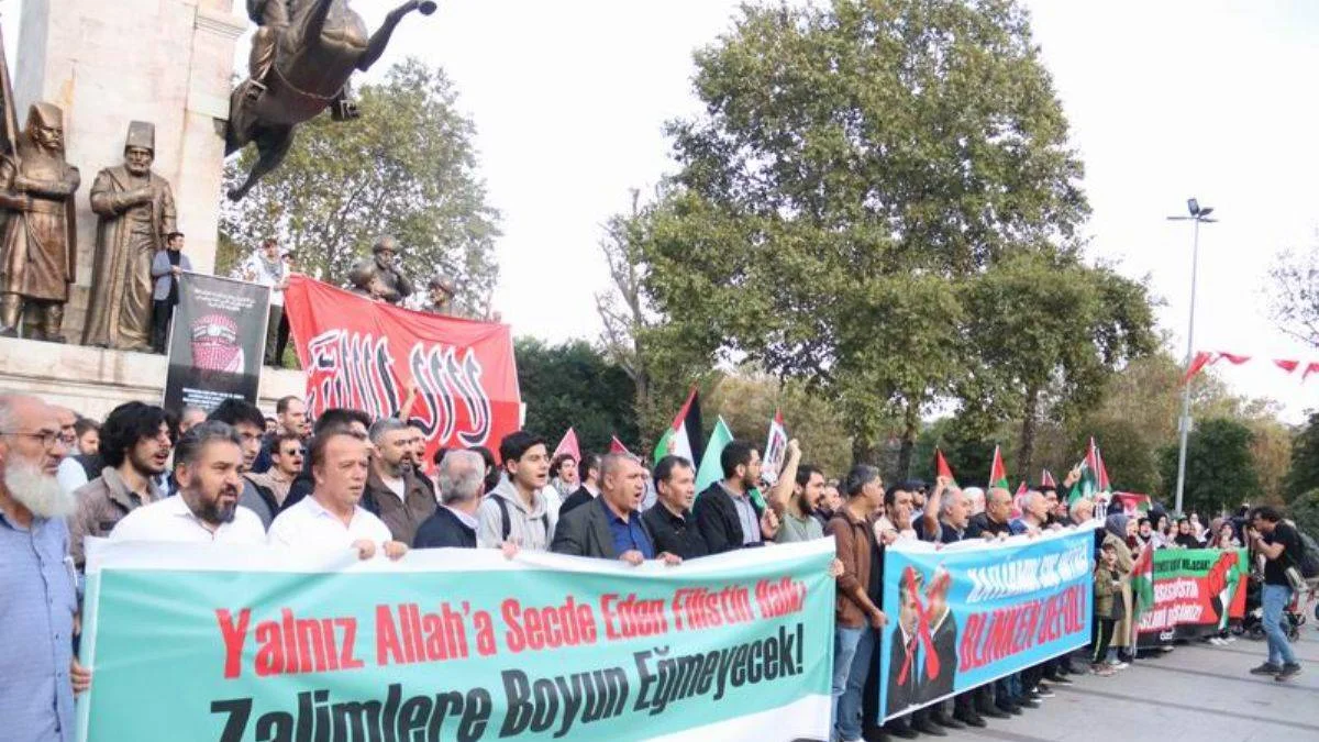 Katliamların suç ortağı Blinken Türkiye'den defol!