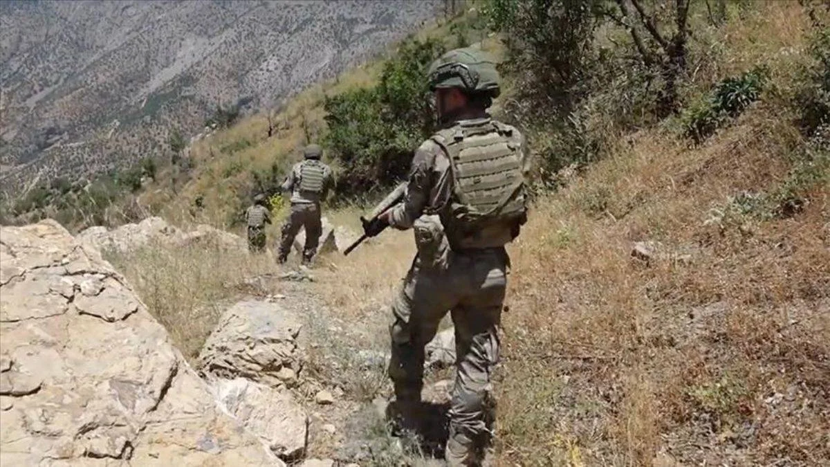 MSB: 1 asker şehit oldu, 10 terörist etkisiz hale getirildi