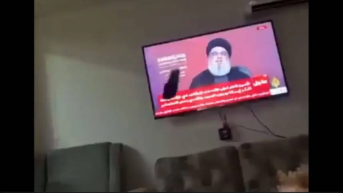 Nasrallah'a tepki; ekrana terlik fırlatıldı