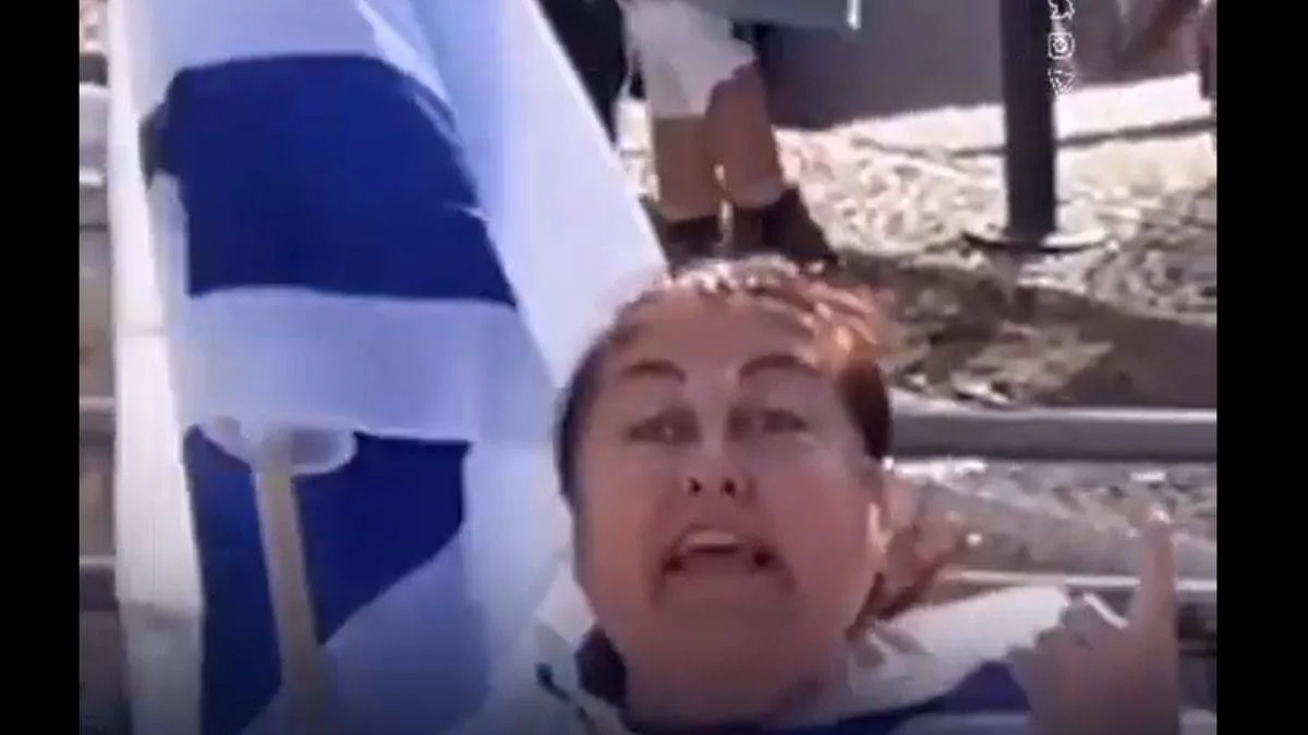 Yahudi kadın küfrederek ölümle tehdit etti