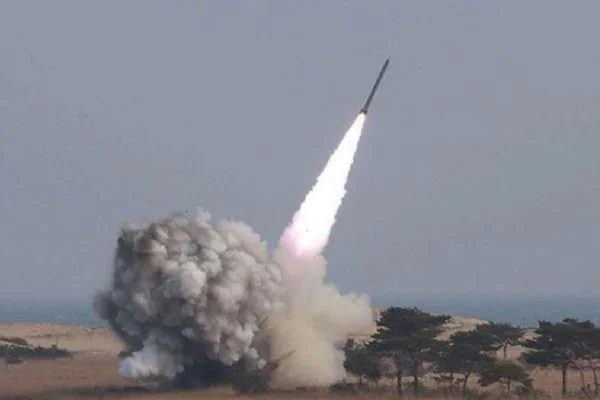 Yemen'deki Husiler, İsrail'i hedef aldı! İHA ve balistik füzelerle saldırı
