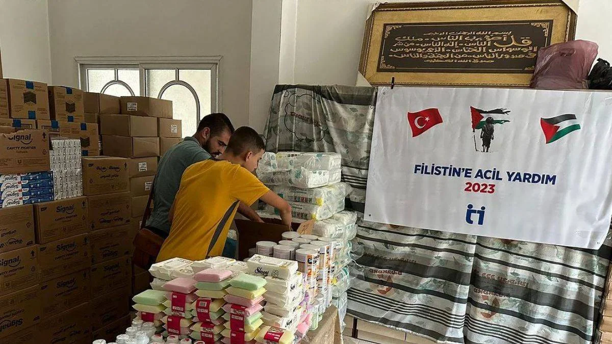 10 Aralık Dünya İnsan Hakları Günü'nde Yetim Vakfı duyurdu: 2000 yetim çocuk kayıp