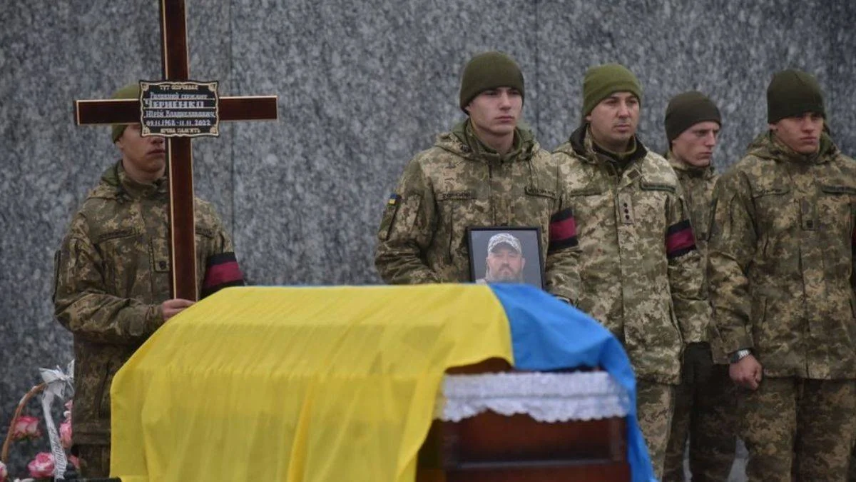 ANALİZ: Ukrayna Rusya'ya değil paraya yenildi