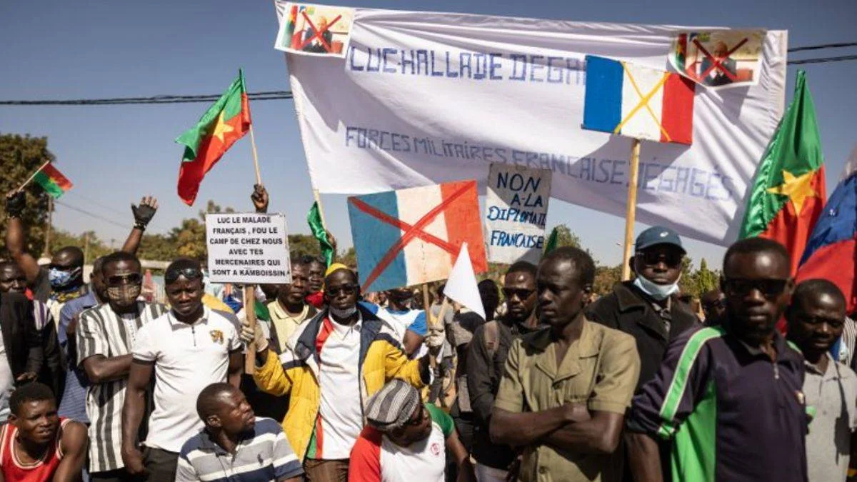 Burkina Faso da Fransızcayı kaldırdı