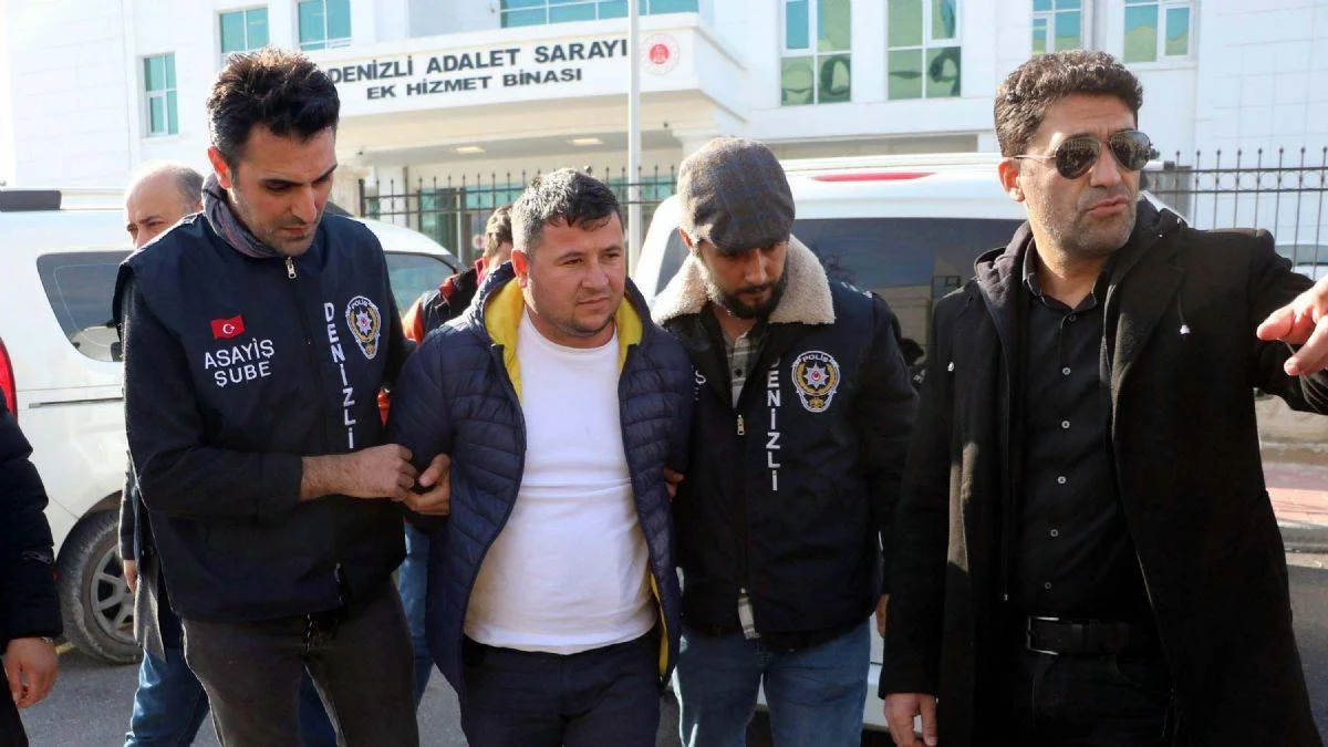 Canlı yayında eşini boğarak öldürdüğünü itiraf etti: Çok seviyordum