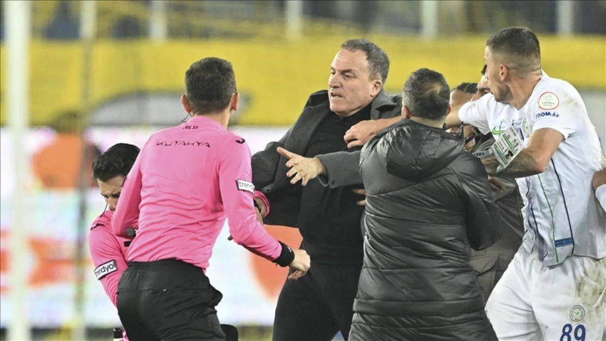 Faruk Koca istifa etti