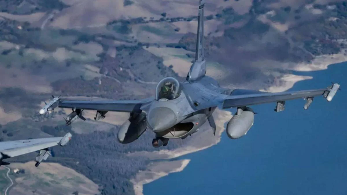 Hollanda Ukrayna'ya F16 gönderiyor