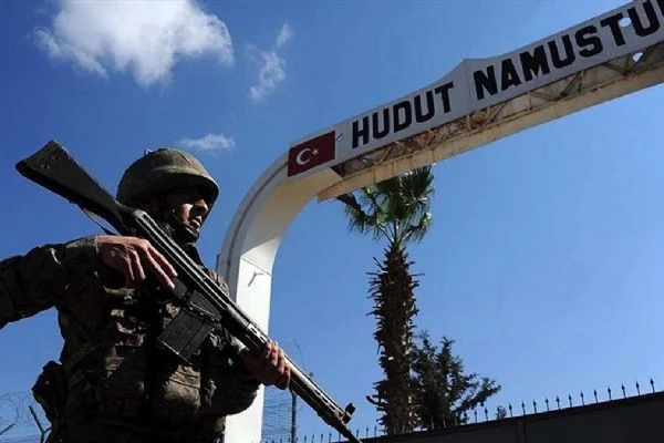 İpsala'da 2 FETÖ'cü Yunanistan'a geçmeye çalışırken yakalandı