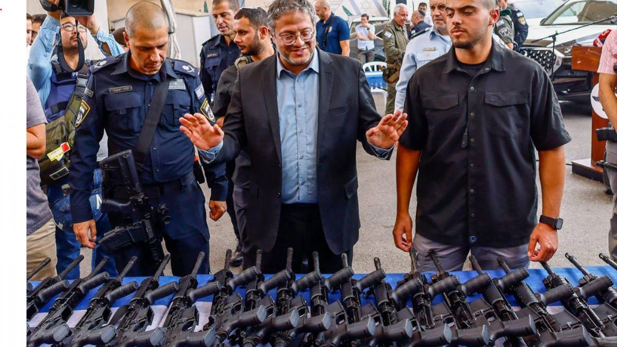 İsrail'de üst düzey istifa
