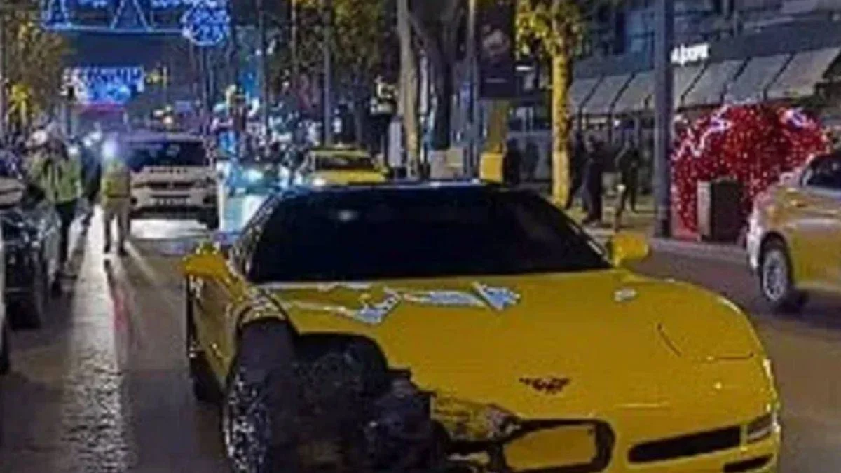 Valeye lüks araçla kaza yaptı