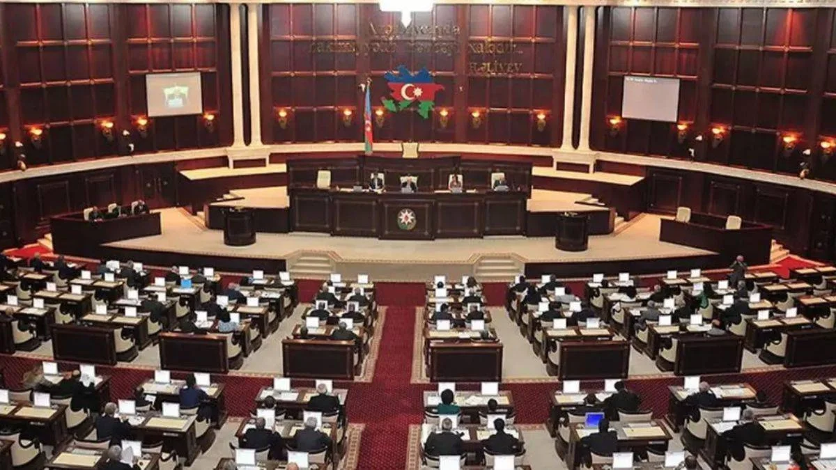 Azerbaycan'dan Fransa'ya karşı hamle: Ülkeden çıkarılsınlar