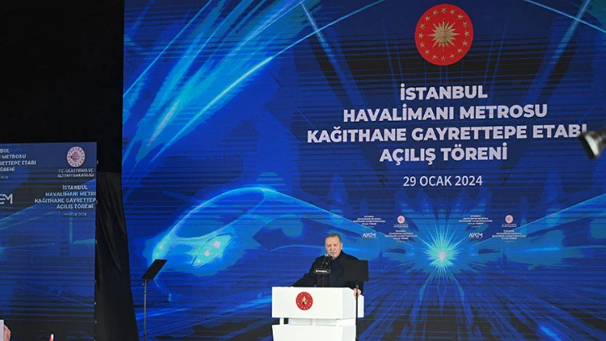 Gayrettepe-Kağıthane Metro Hattı hizmete girdi