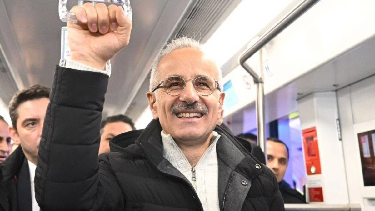 'Gayrettepe-Kağıthane Metro Hattı' Pazartesi günü açılıyor