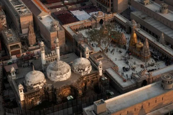 Hindistan'da mahkemeden skandal karar! Camiyi Hindulara açtılar