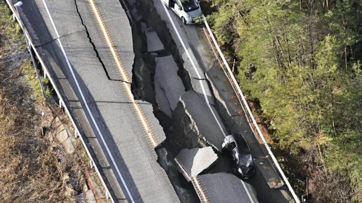 Japonya'daki depremde yıkımın görüntüleri ortaya çıktı