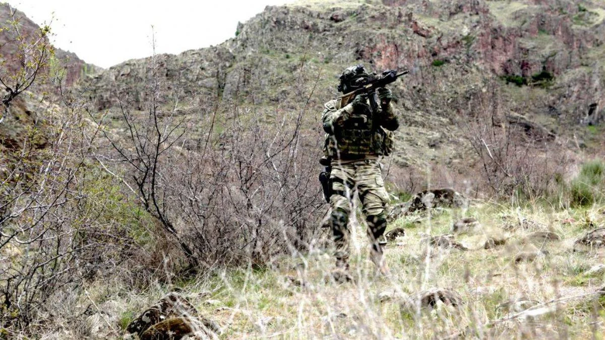 MSB: 3 PKK'lı terörist teslim oldu