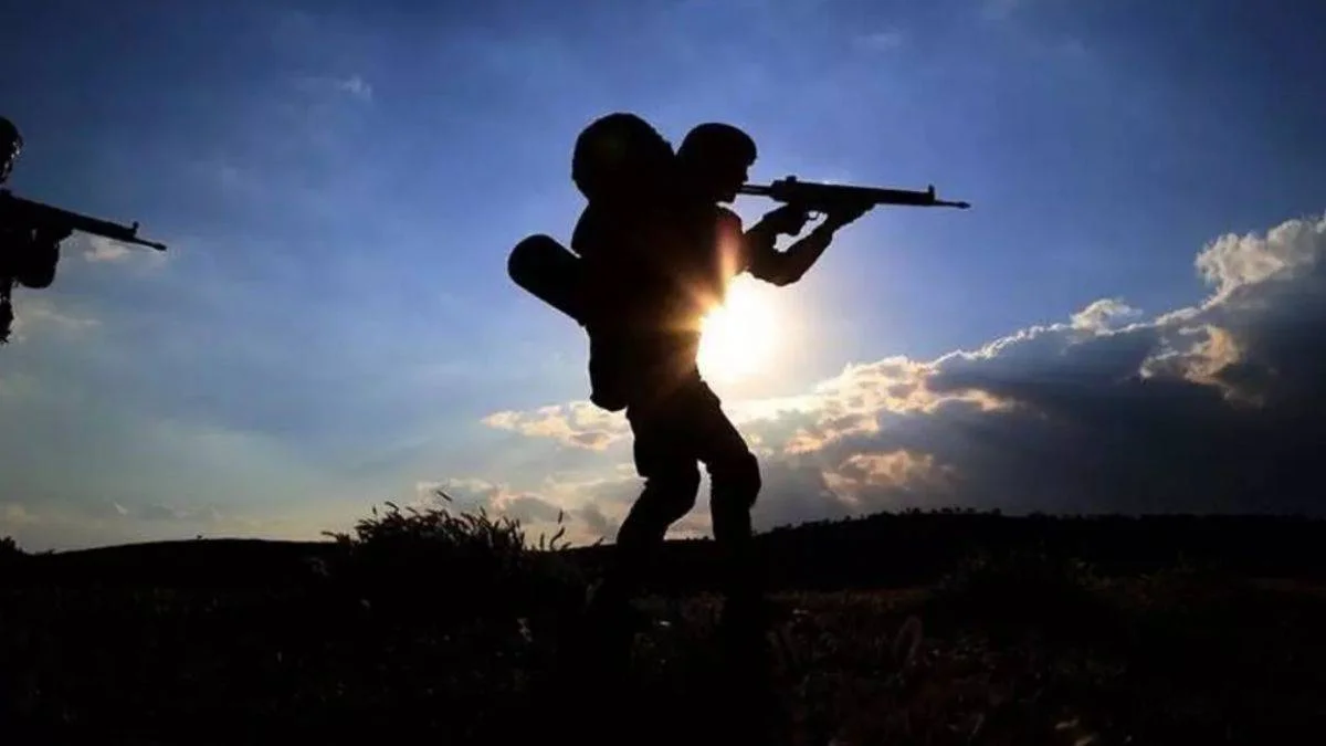 MSB: Suriye ve Irak'ın kuzeyinde 10 PKK'lı terörist etkisiz hale getirildi