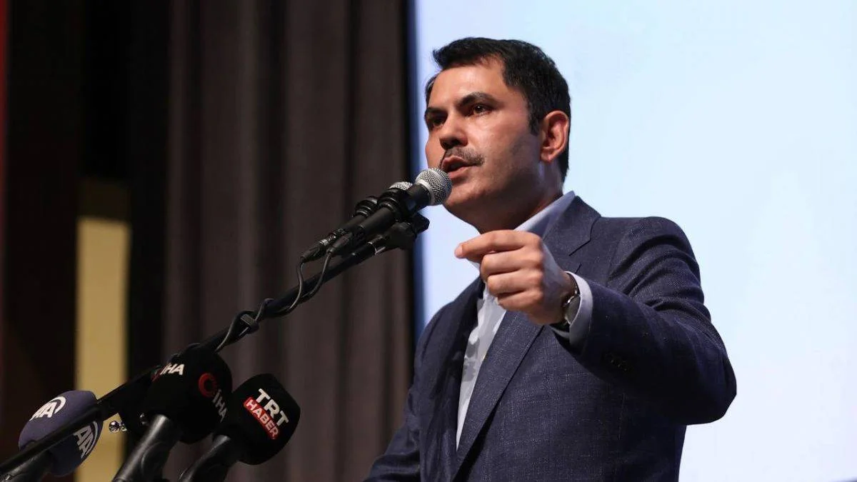 Murat Kurum: İstanbul'da yaşayan bir vatandaş ömründen üç buçuk yıl kaybediyor