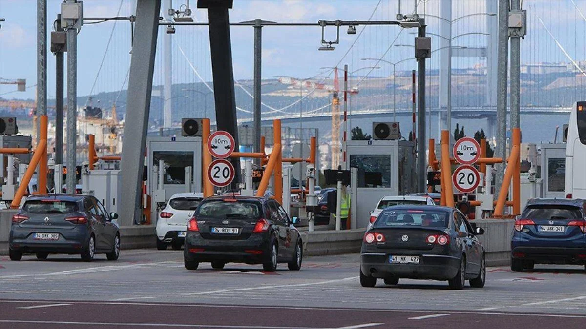 Otoyol ve köprü ücretlerine zam