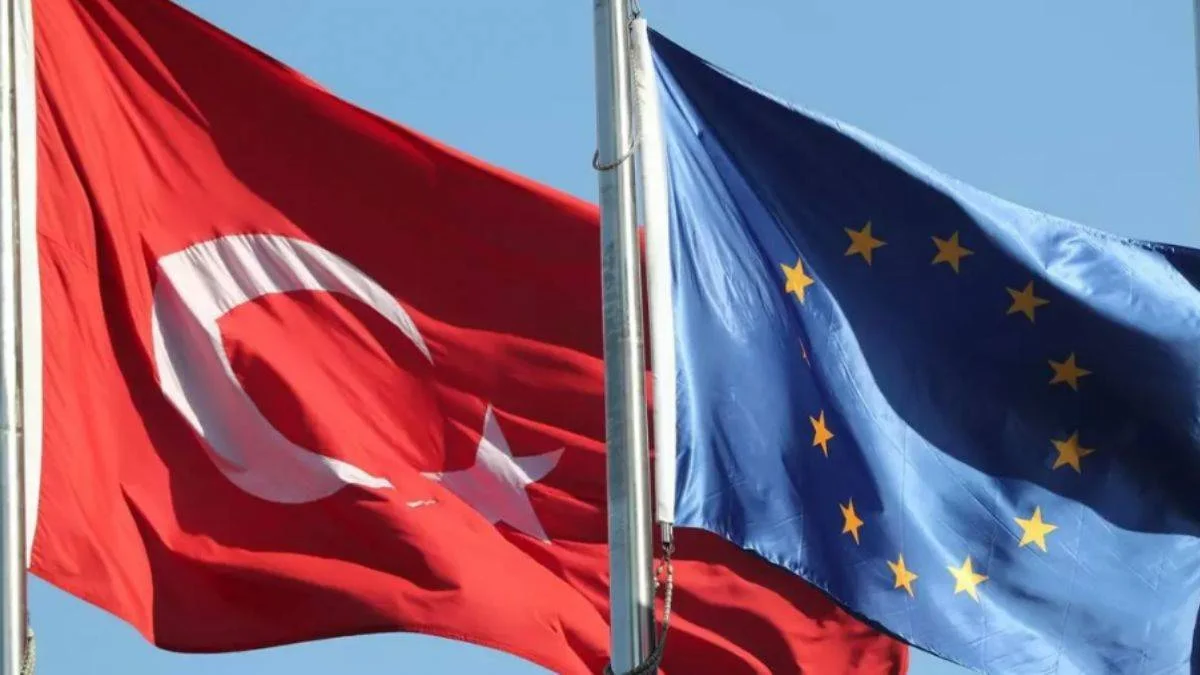 AB'nin Türkiye'ye deprem desteği taahhüdünün 400 milyon avrosu için imzalar atıldı