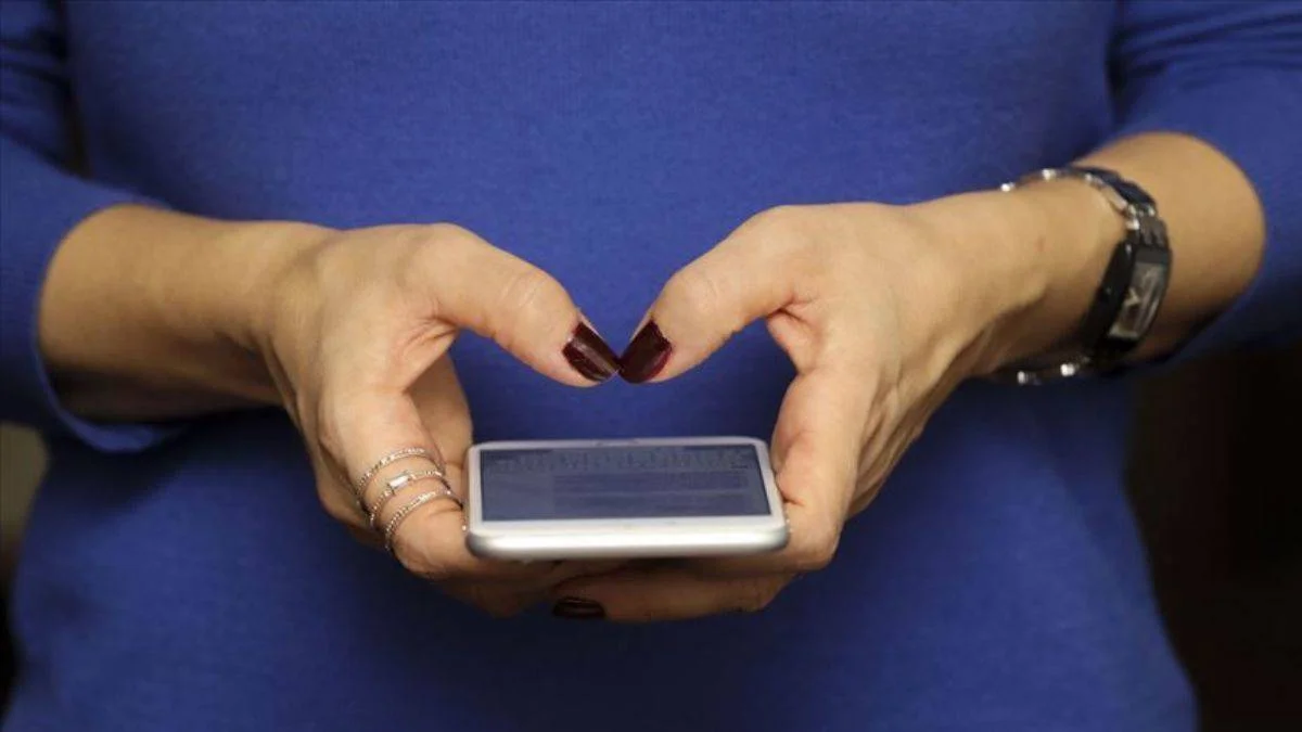 'Alo' diye hitap etmek boşanma sebebi sayıldı