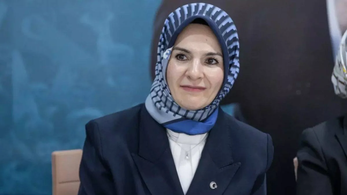 Bakan Göktaş kartpostalları BM'ye gönderdi: Sayenizde tüm dünyaya güzel bir mesaj verildi