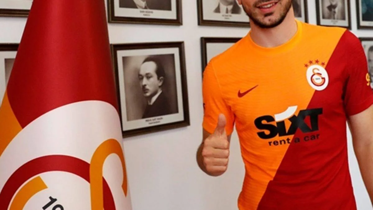 Galatasaray'da bir ayrılık daha: Milli oyuncu Süper Lig ekibine kiralık gönderildi