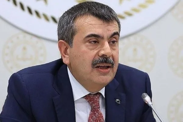 MEB, özel okullarda Noel, Paskalya ve Cadılar Bayramı kutlamalarını yasakladı