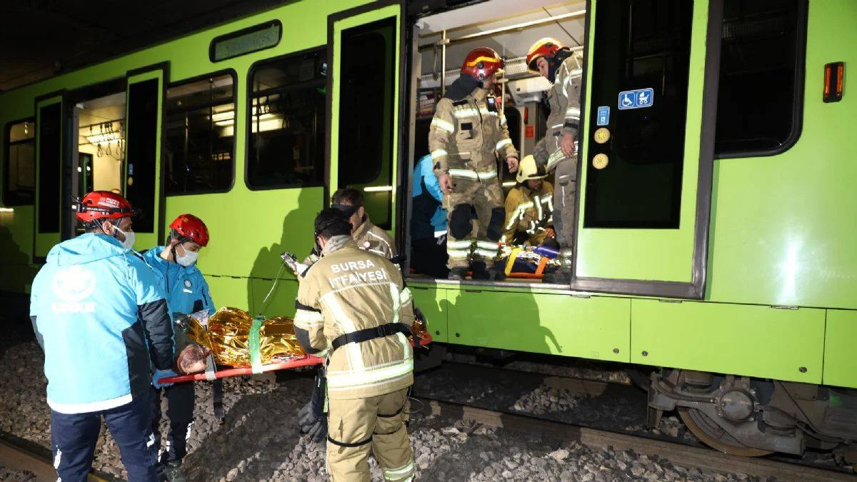 Metroda uluslararası tatbikat nefes kesti