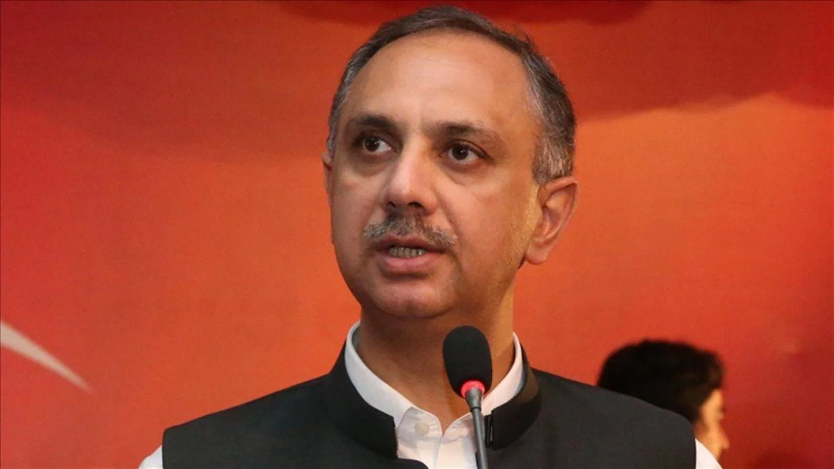 Pakistan'da İmran Han'ın başbakan adayı açıklandı