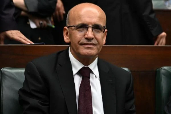 Şimşek: Karahan'a ve ekibine güvenimiz ve desteğimiz tam