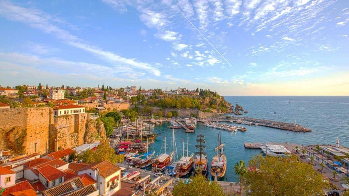 Antalya Büyükşehir hangi partide? Antalya Büyükşehir Belediye başkanı kimdir? Ak Parti CHP Antalya Belediye başkan adayları