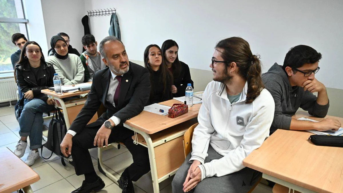 Başkan Aktaş, 'Genç Kart ile gençlerimize 5.000 TL destek'