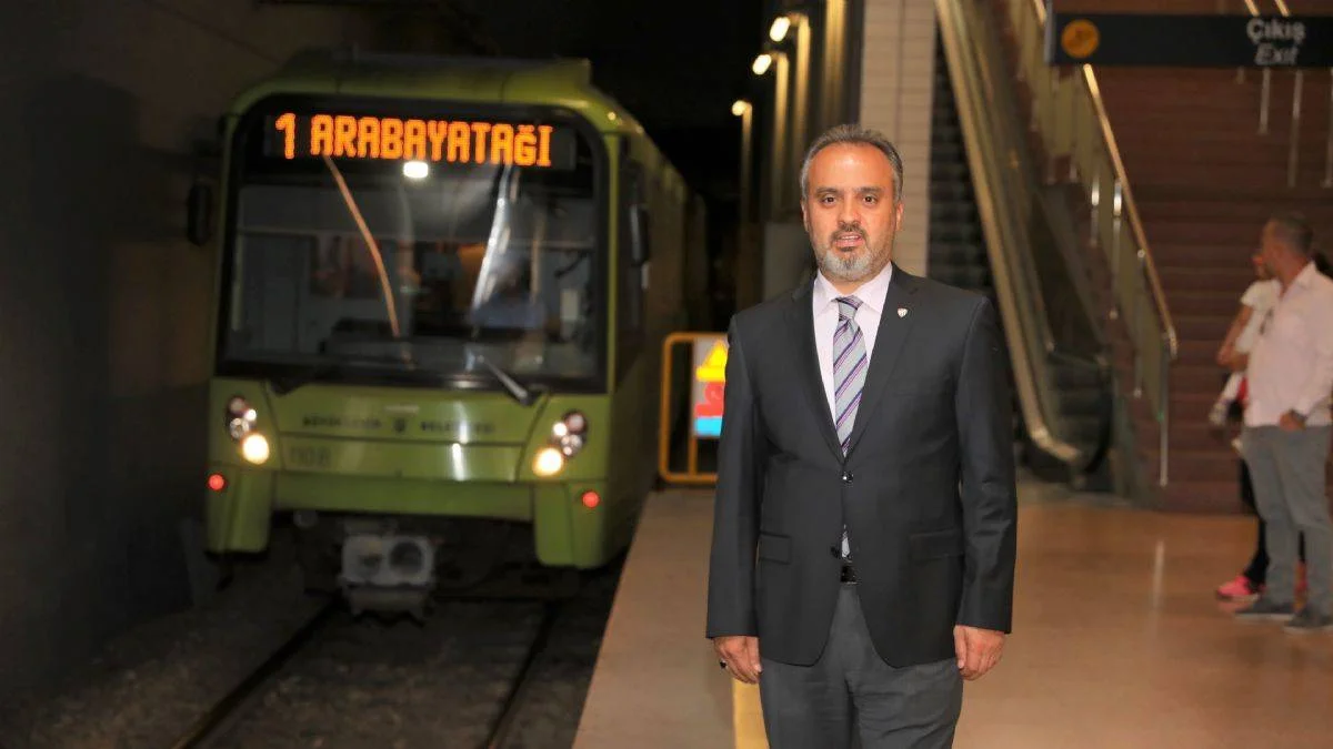 Başkan Aktaş, "Raylı sistem hattı 89 kilometreye çıkacak"