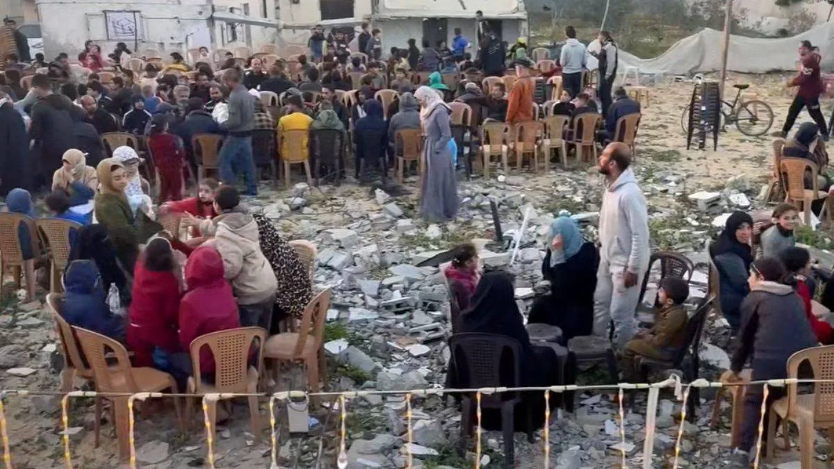 Filistinlilerin evlerinin enkazı üstünde ilk iftarı