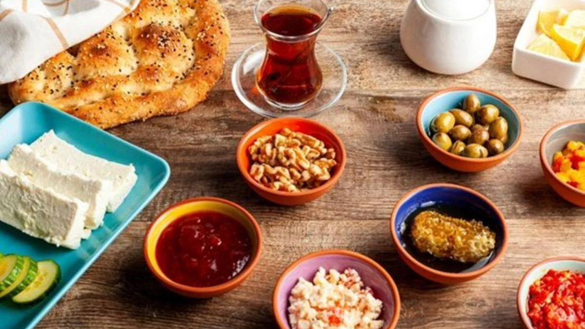 İlk sahura ne zaman saat kaçta kalkılacak? İstanbul - Ankara - İzmir - Samsun - Gaziantep sahur saatleri