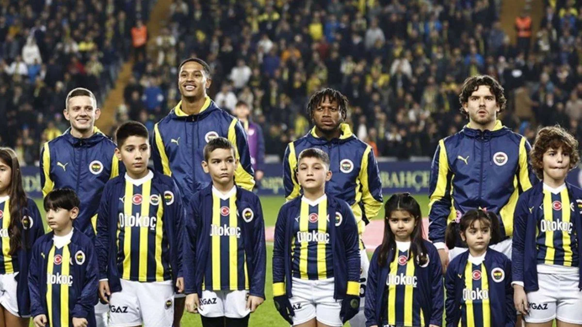 İşte Fenerbahçe-Union Saint Gilloise maçını şifresiz veren kanallar